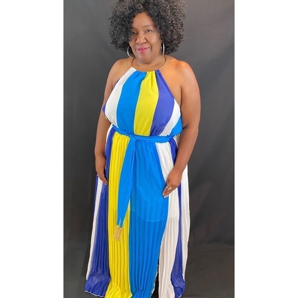 🛍️ L’ATISTE Beautiful Maxi Halter Dress - Size Various (NWT) Boutique - Picture 3 of 3